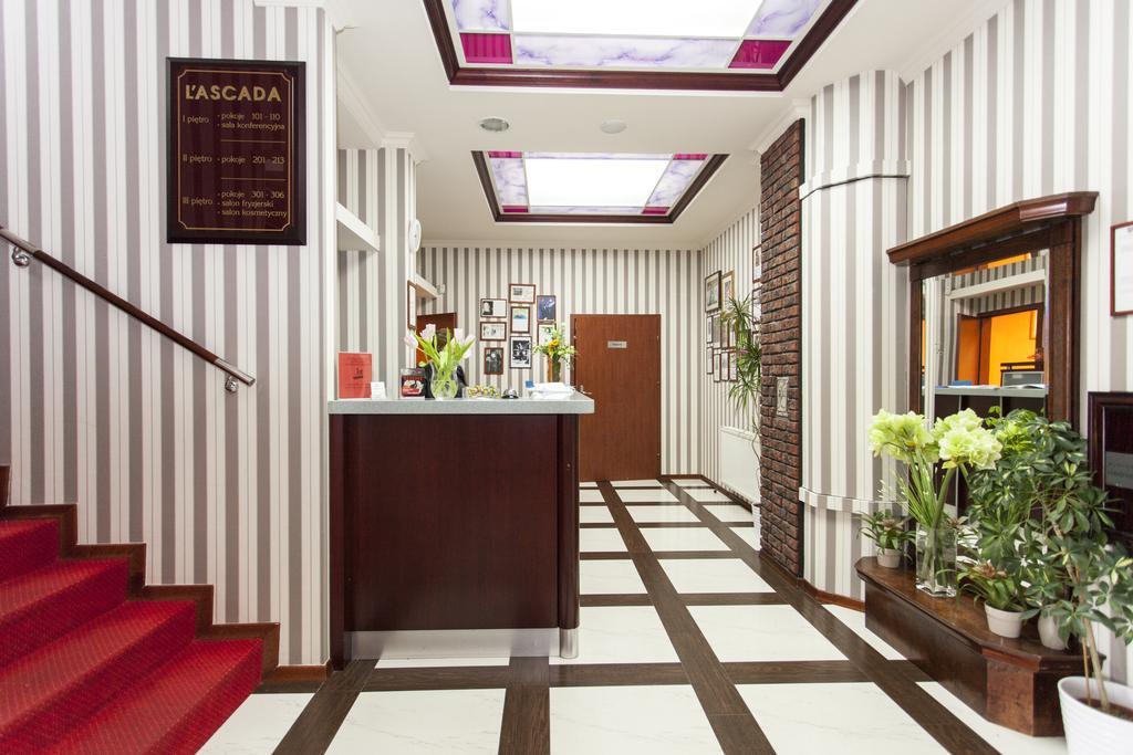 L'Ascada Hotel Сьрем Экстерьер фото
