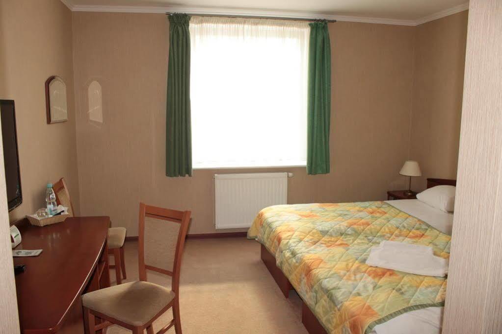 L'Ascada Hotel Сьрем Экстерьер фото